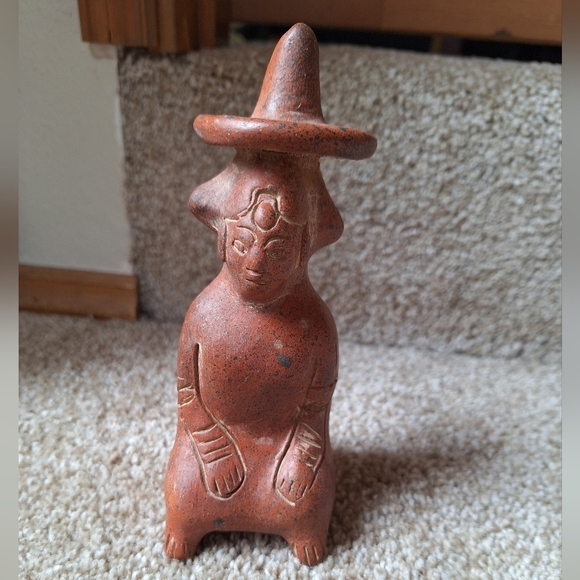 Vintage 1974 Mexican Aztec Terracotta Figurine Folk Art. 6.5" - Picture 1 of 6